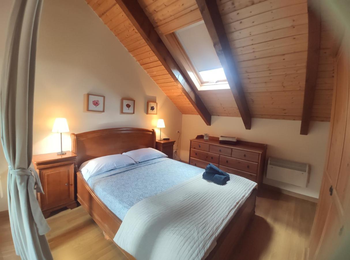 Duplex Familiar Izarraitz Apartment Villanua Bagian luar foto