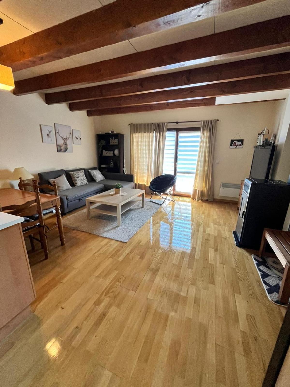 Duplex Familiar Izarraitz Apartment Villanua Bagian luar foto